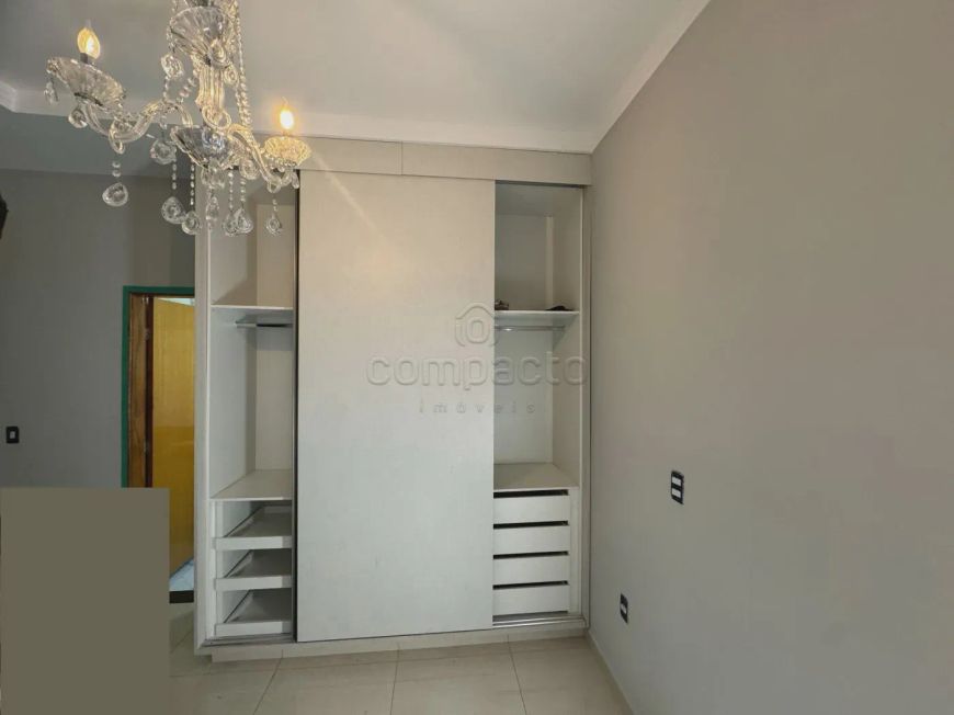 Casa de 3 quartos na zona leste