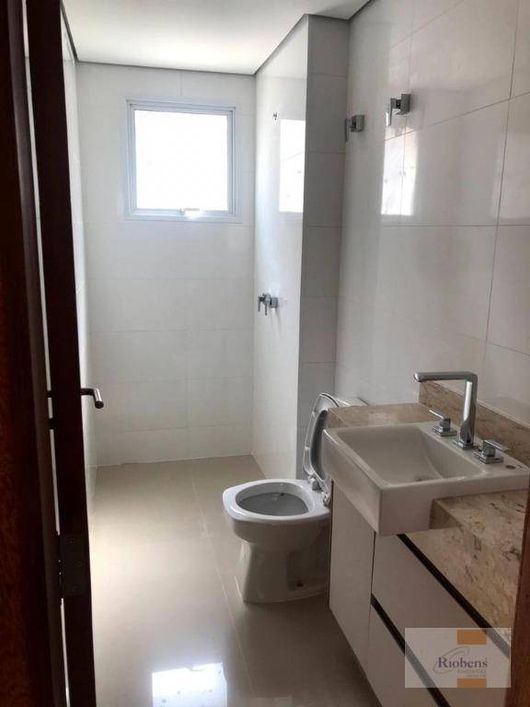 Apartamento de luxo 04 dormitórios ar condicionado
