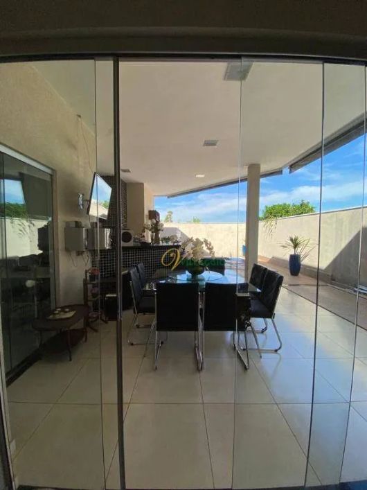 Casa com 3 dormitórios à venda, 258 m² por R$ 2.650.000 - Residencial Quinta do Golfe - São José do