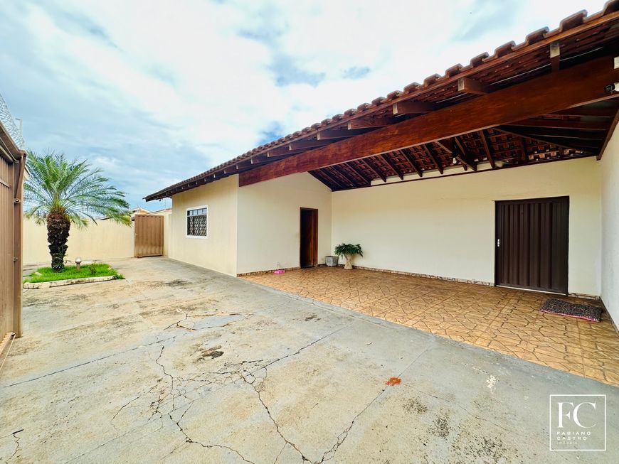 Casa à venda no Parque das Flores II