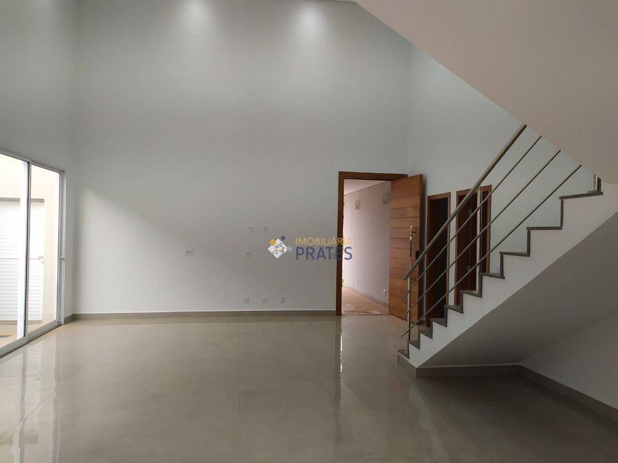 Sobrado Residencial no Condomínio Recanto do Lago, imóvel novíssimo com design moderno, próximo a ár