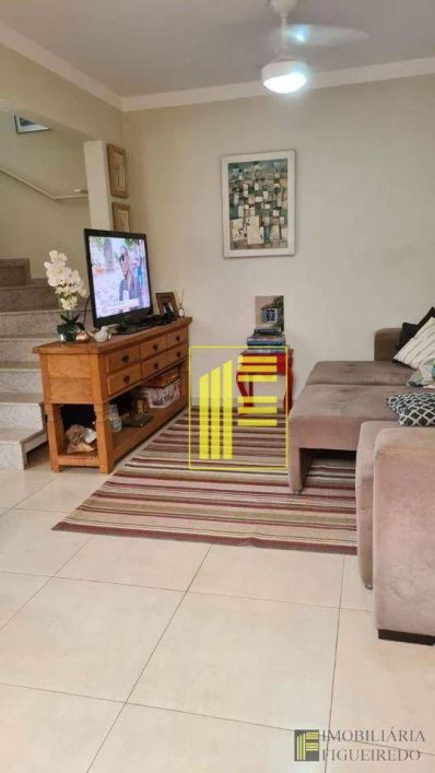 VENDE-SE CASA NO CONDOMÍNIO VILLAGE IMPERIAL - REGIÃO DOS DAMHAS