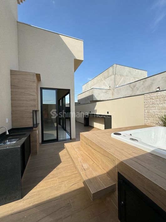 Casa de condomínio térrea para venda tem 160 metros quadrados com 3 quartos
