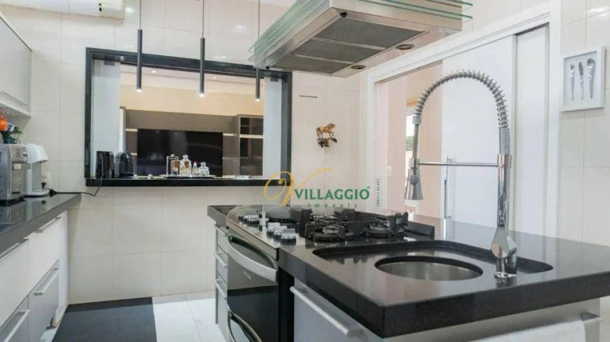 Sobrado com 4 dormitórios à venda, 420 m² por R$ 3.600.000,00 - Parque Residencial Damha I - São Jos