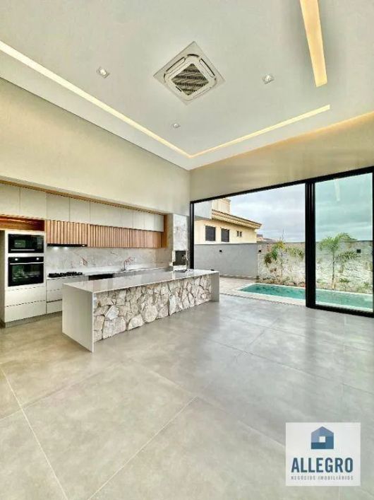 Casa à venda no Condomínio Quinta do Golfe Jardins, com 4 dormitórios, 2 vagas cobertas e piscina! P