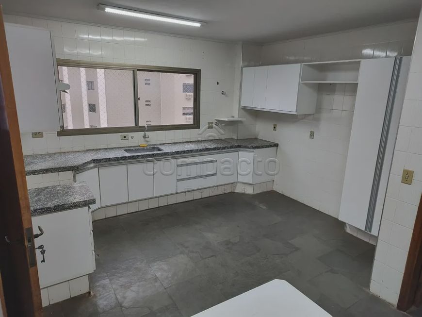 Apartamento Padrão em São José do Rio Preto