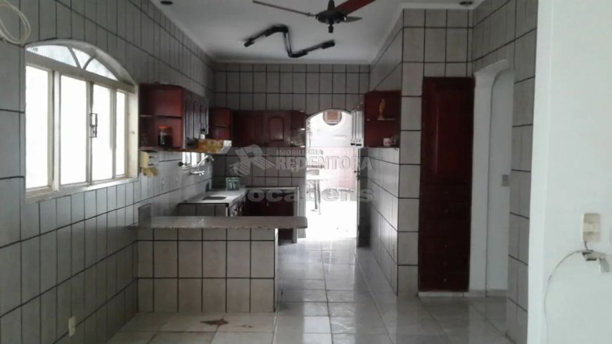 Vila Ercília - Casa para uso comercial e/ou residencial - Terreno de 537,50m² e área construída de 4