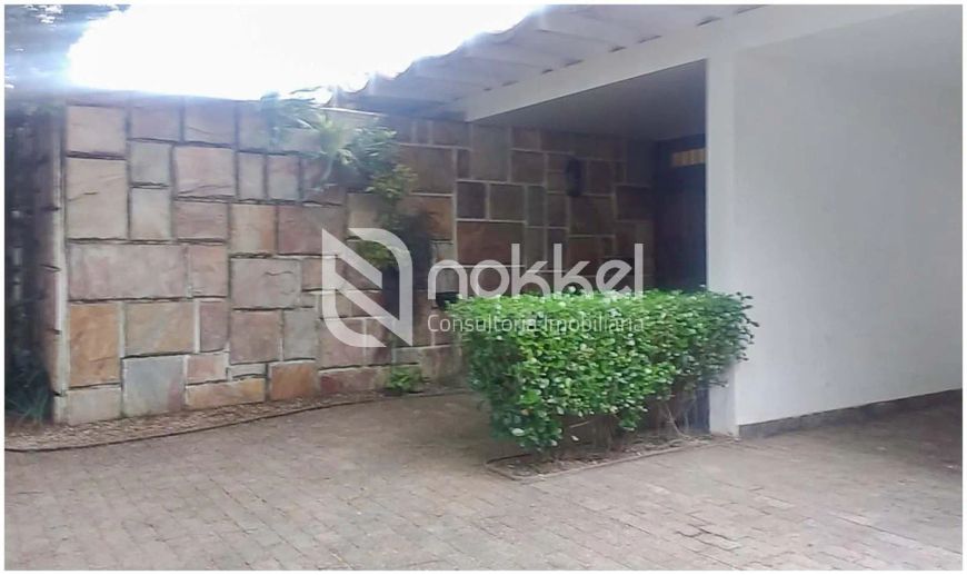 Casa com 800 m², 4 quartos sendo 2 suíte à venda no bairro Campo Belo