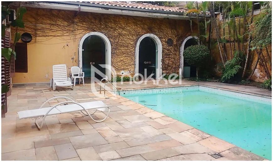 Casa com 800 m², 4 quartos sendo 2 suíte à venda no bairro Campo Belo