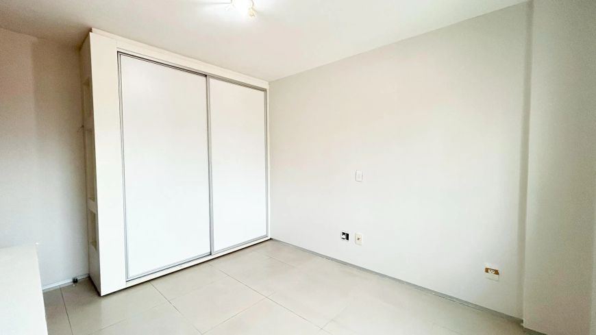 Apartamento a venda no Meireles com 03 quartos TR212328 FOR-P8V2KQ