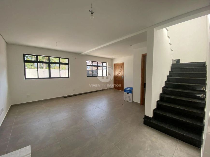 SOBRADO NOVO COM PISCINA, CHURRASQUEIRA E 3 SUÍTES