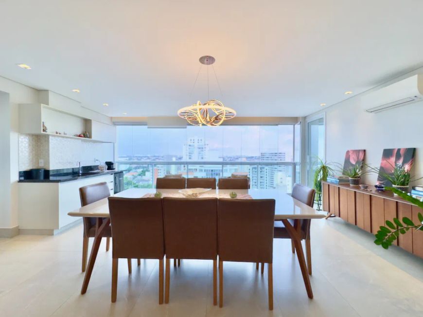 Apartamento tipo para venda com 3 quartos, sendo 3 suítes, 165m²
