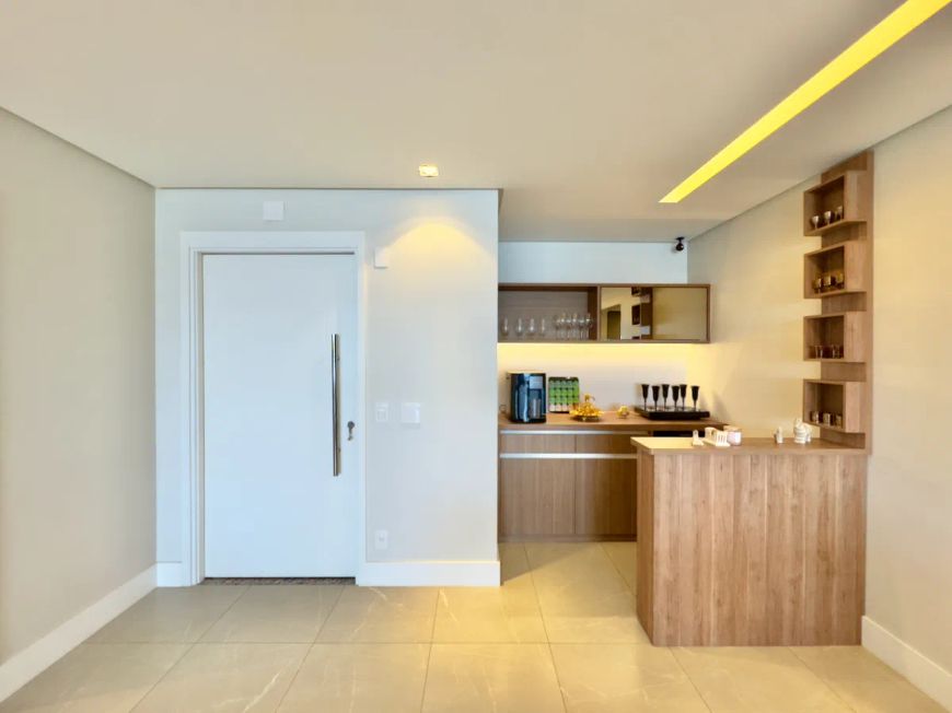 Apartamento tipo para venda com 3 quartos, sendo 3 suítes, 165m²