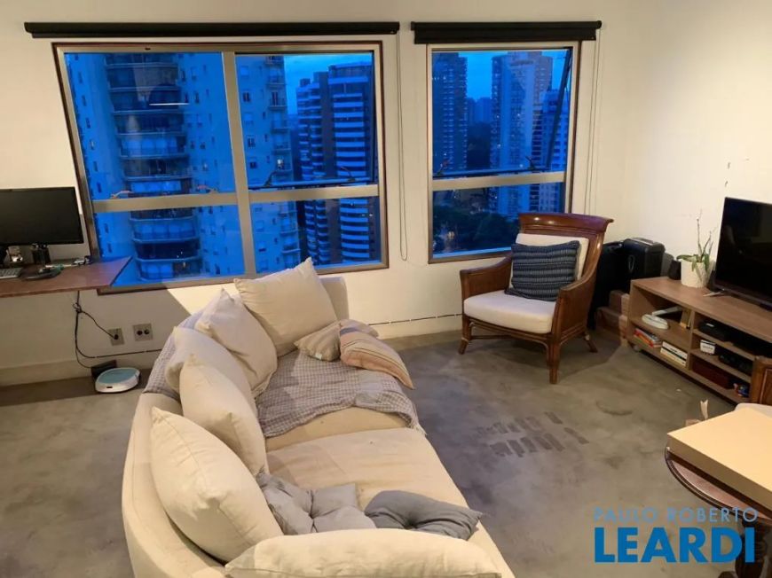 APARTAMENTO - PANAMBY - SP