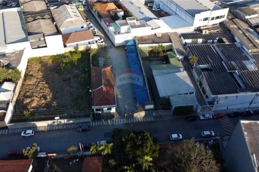 Terreno à venda no Centro de Mogi das Cruzes 950m2, próximo à estação