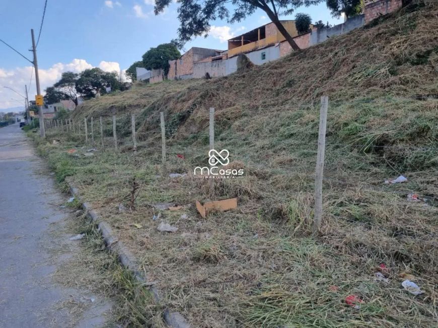 Comprar / Lote / Duque de Caxias / Alterosas / Betim/MG REF: 56