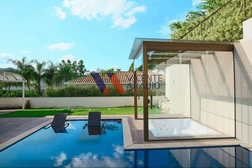 Casa com 4 suítes à venda no Residencial Montserrat - Betim/MG
