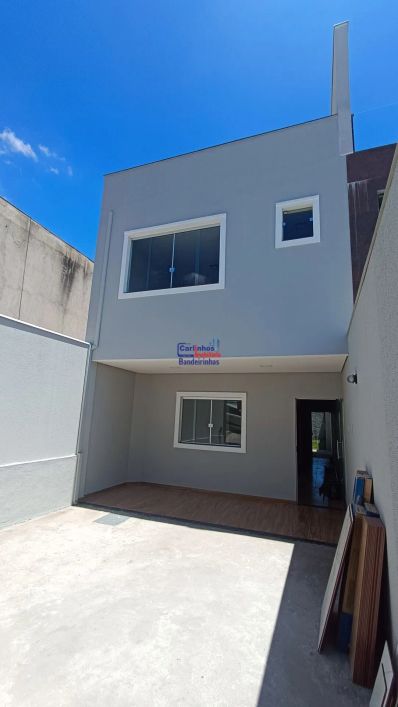 Casa Triplex com 3 quartos sendo uma suíte no Monte Verde em Betim