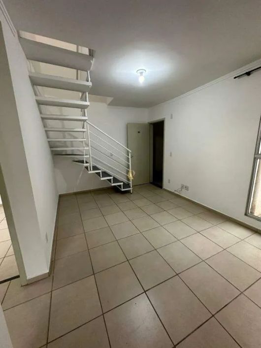 COBERTURA COM DOIS QUARTOS EM BETIM