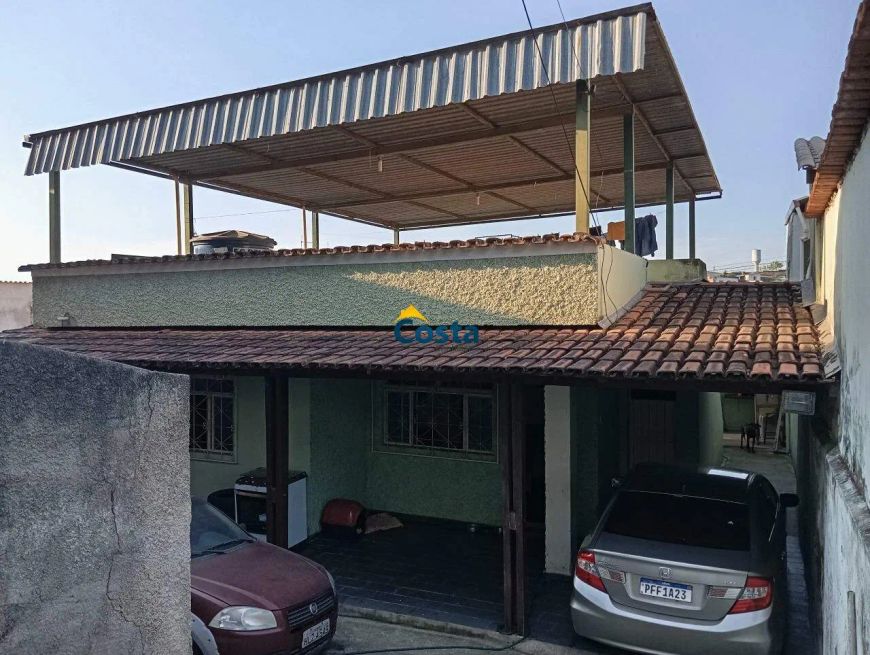Casa colonial com grande quintal e terraço com vista para a cidade!