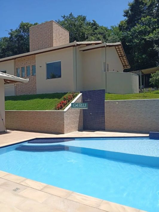 Linda Casa à Venda no Cond Quintas da Gentileza