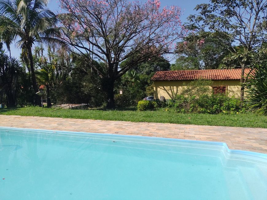 Fazenda/Sítio/Chácara 10 mil metros, casa 160 metros quadrados com 4 quartos
