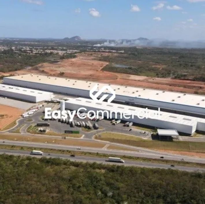 GALPÃO DE 6.906 M² EM CONDOMÍNIO LOGISTICO.