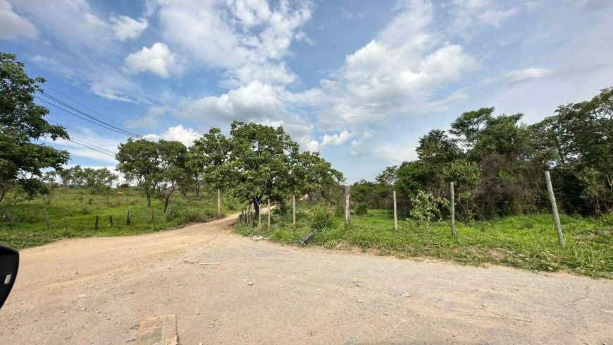 Terreno de 53.000m2 à venda no Bandeirinhas