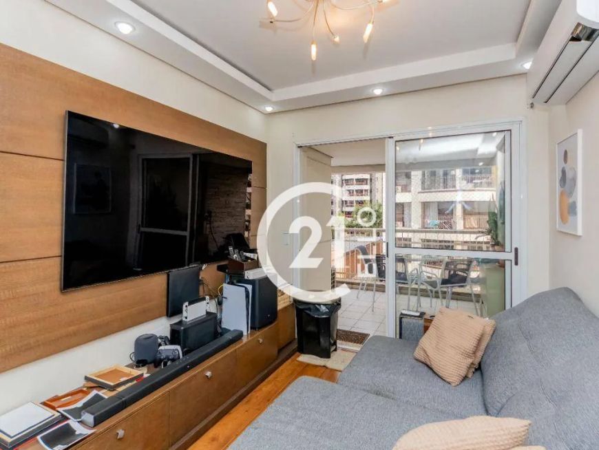Apartamento moderno, reformado, no Itaim Bibi