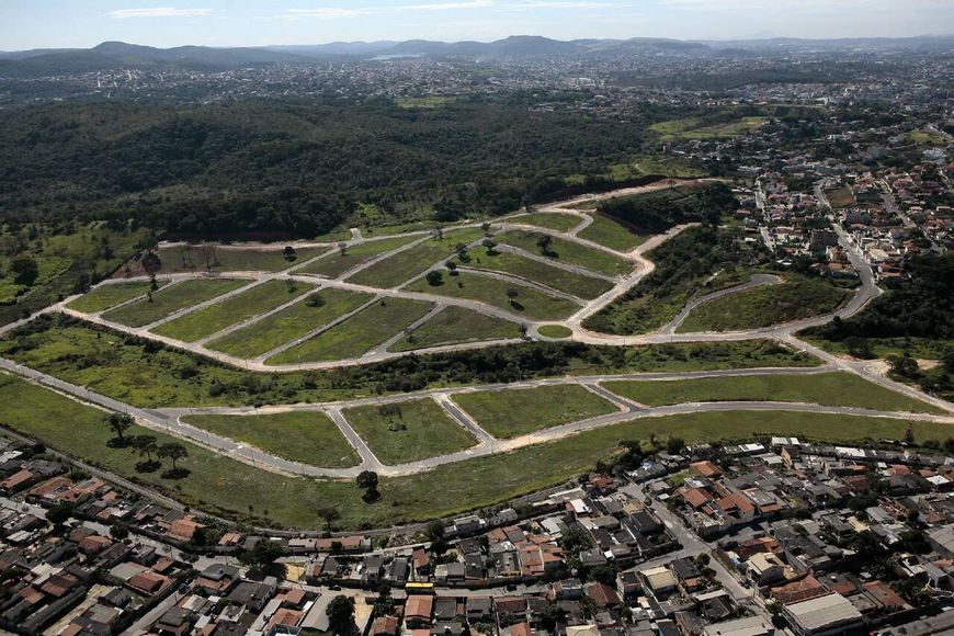 Lote no bairro Guarujá Mansões