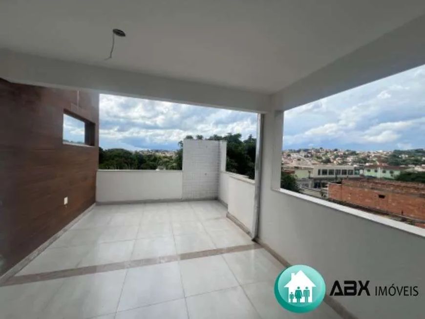 Casa 3 Dormitórios para venda em Betim - MG