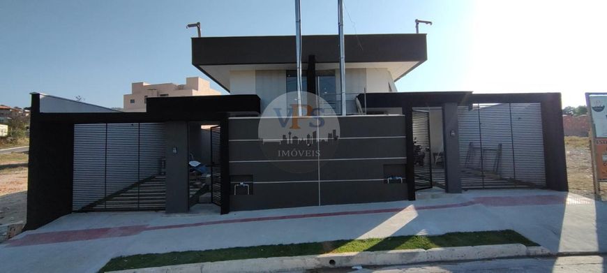 Casa para Venda em Betim, Guarujá Mansões, 3 dormitórios, 3 suítes, 3 banheiros, 2 vagas