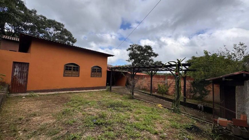 Casa no Quinta dos Godoy em lote de 1.000m² - Betim