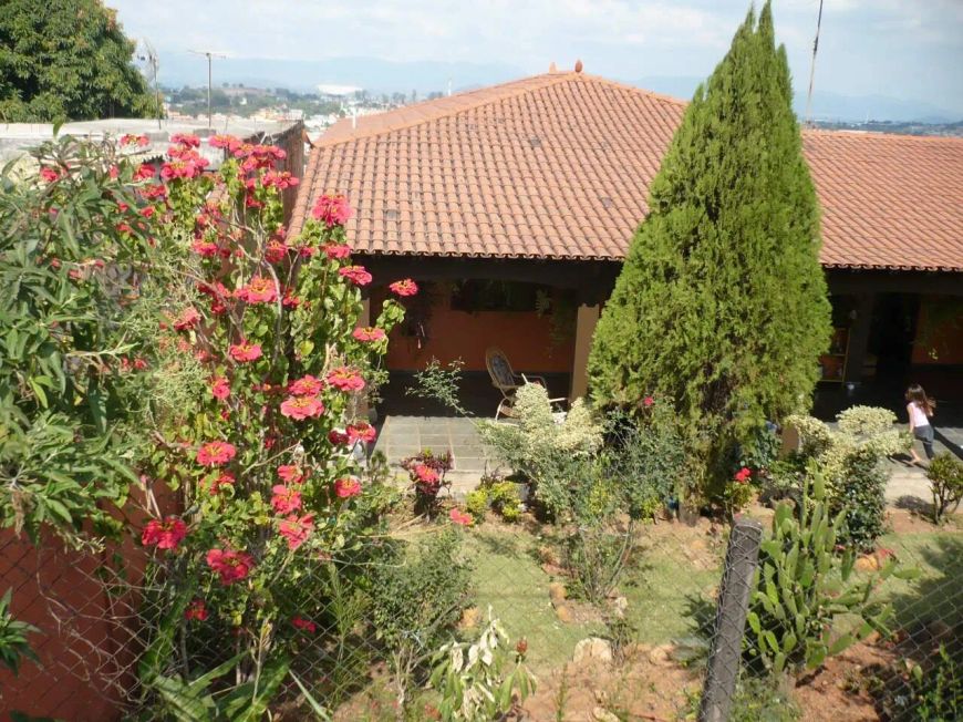 Ótima Casa em Betim Bairro Jardim Alterosas 2 Seção