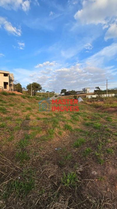 EXCELENTE LOTE EM CONDOMÍNIO FECHADO COM 1000M²