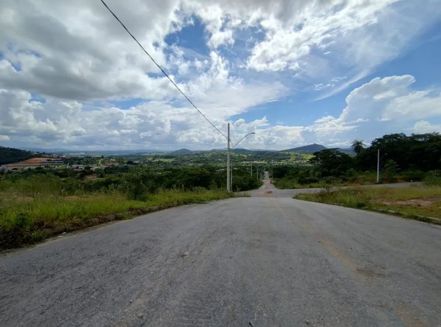 EXCELENTE LOTE DE 400 METROS NO BAIRRO TIRADENTES EM BETIM