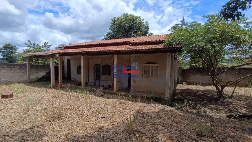 🏡 Casa com dois quartos com Grande Potencial à Venda no Bairro Bandeirinhas – Betim/MG 🌳