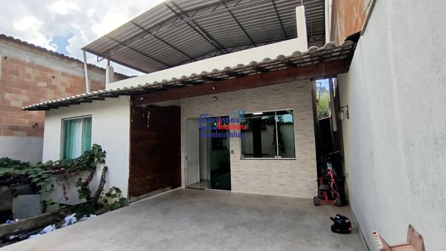 Casa 3 quartos em lote de 200 m² no bairro Paulo Camilo em Betim
