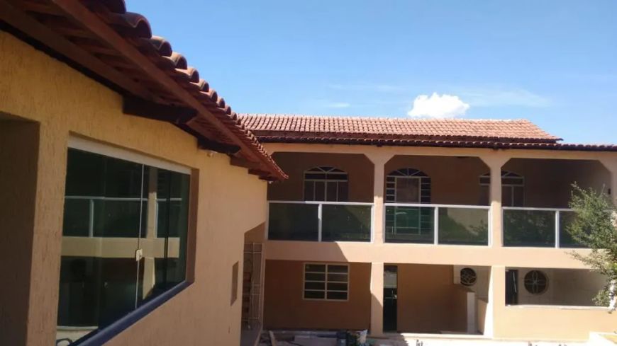 ÓTIMA CASA EM BETIM