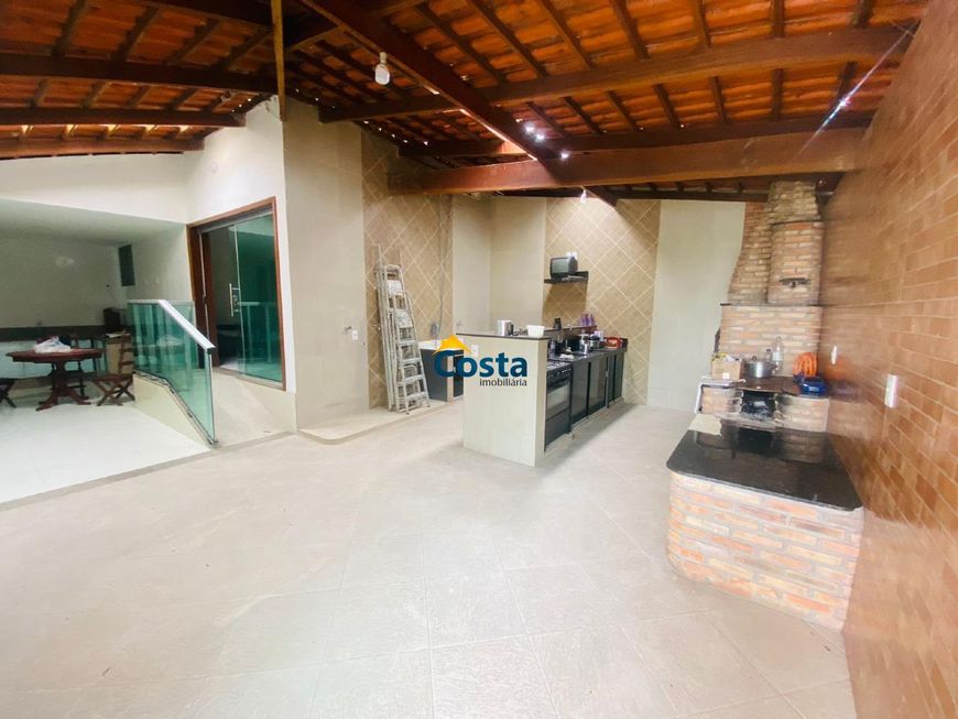 Casa grande e espaçosa no Dom Bosco