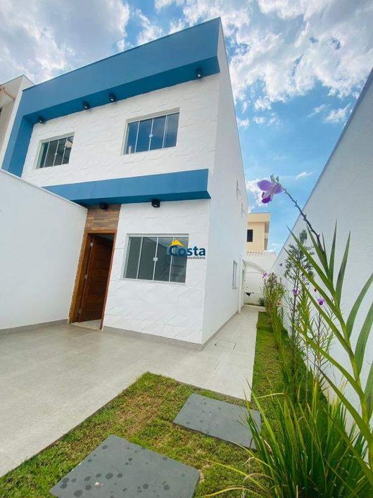 Casa nova 2 quartos com suíte, individual em meio lote por apenas R$350mil