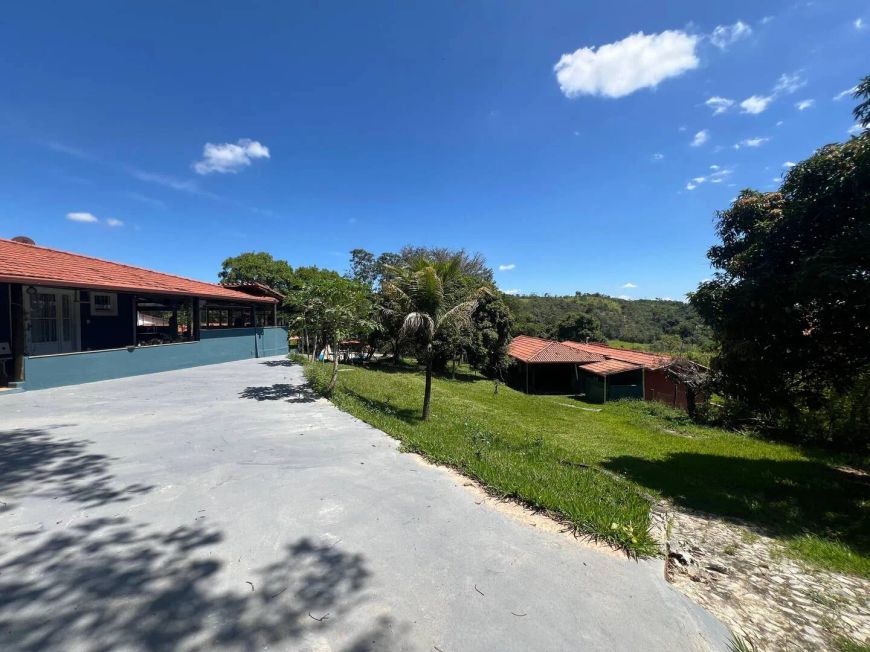 SÍTIO Á VENDA EM BETIM 10.000M²