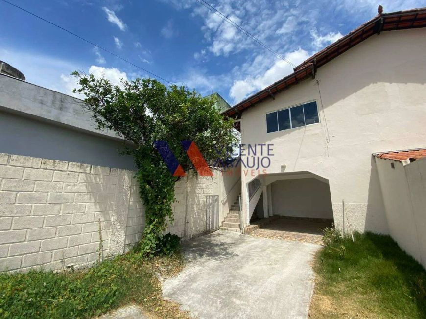Casa com 3 quartos à venda no bairro Niterói, em Betim.