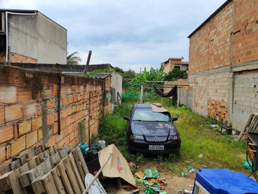 òtimo lote com 180m² localizado em R. Tavira/São João