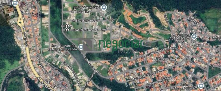 Lote em bairro residencial mista