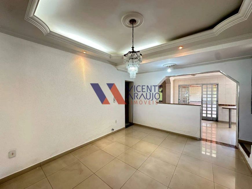 Casa super espaçosa com 4 quartos à venda, bairro Ingá, em Betim.