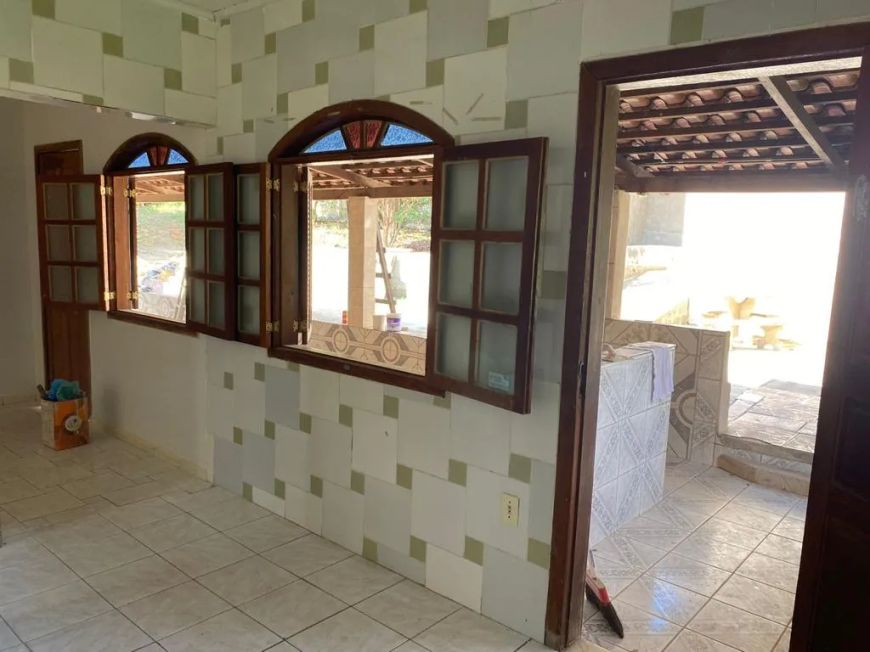 Chácara com 2000 metros, casa com 1 qto, muita área verde, em Califórnia - Betim - MG