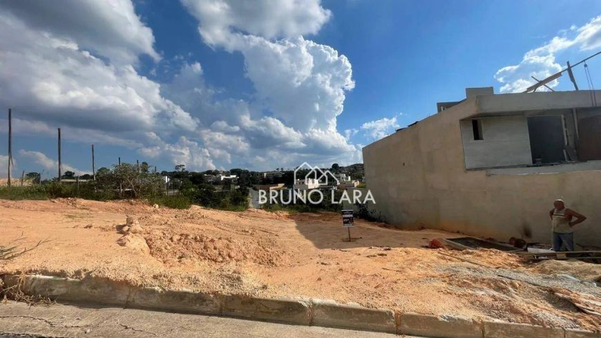 Terreno à venda em Betim/Minas Gerais - Bairro Guarujá Mansões