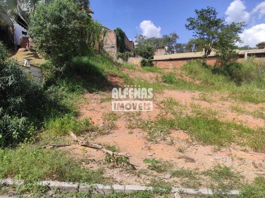 Lote à venda no Bairro Vila Verde