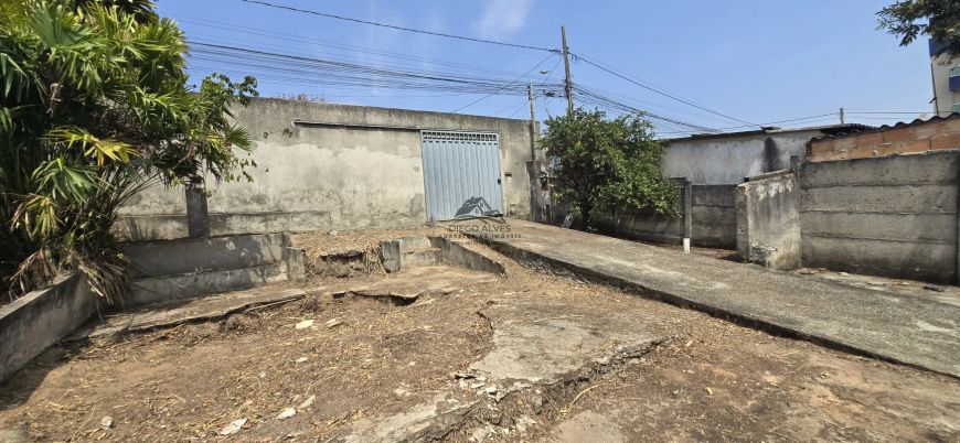OPORTUNIDADE CASA COM 3 QUARTOS LOTE 360M² BAIRRO ESPIRITO SANTO - BETIM